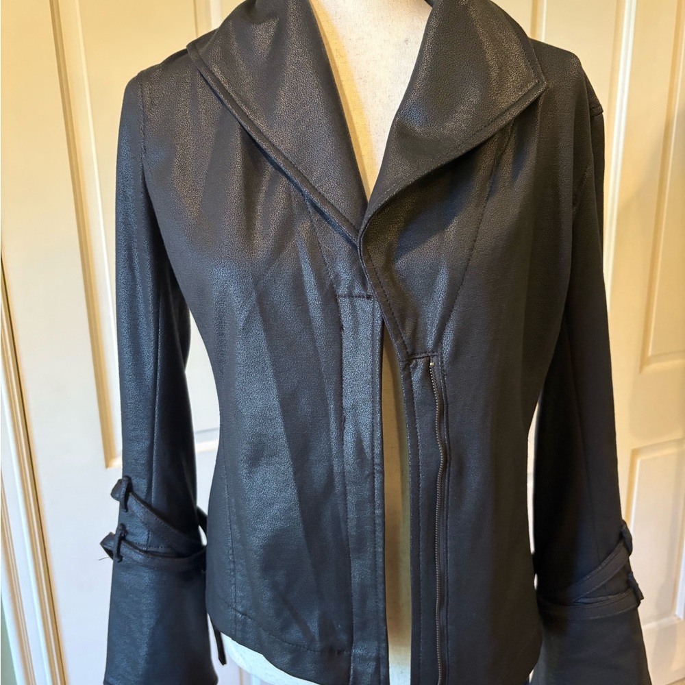 Max Studio Black Tailored Blazer with Notched Lapel